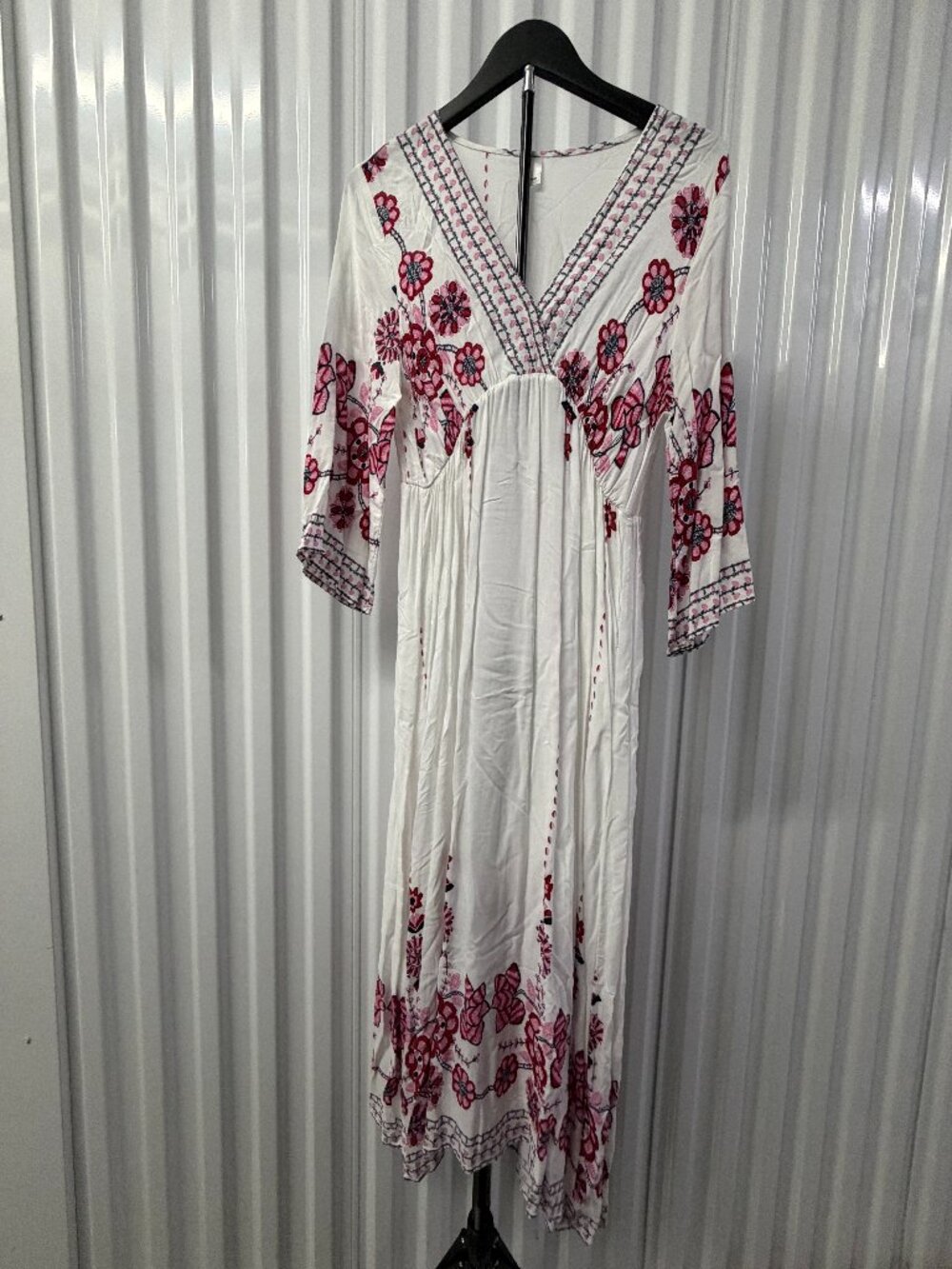 Boho Floral Embroidered Maxi Dress Womens L V-Neck Bell Sleeve Cotton 0103